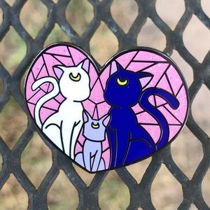 Sailor Moon Luna Artemis Diana Heart Glitter Pin